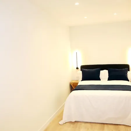 Piso Boutique Frente Al Casco Viejo De דירה