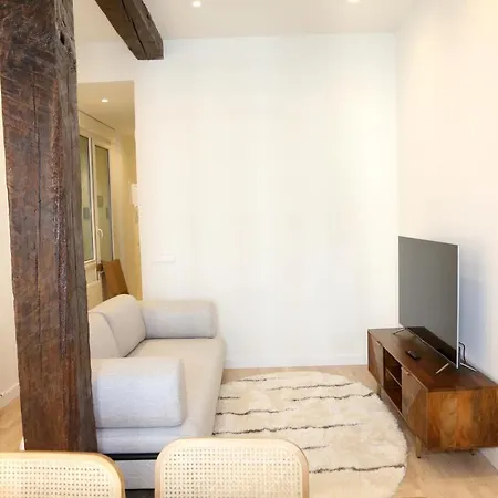 Piso Boutique Frente Al Casco Viejo De * Bilbao